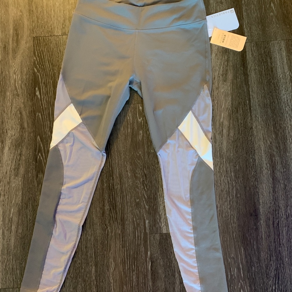 Gray workout leggings